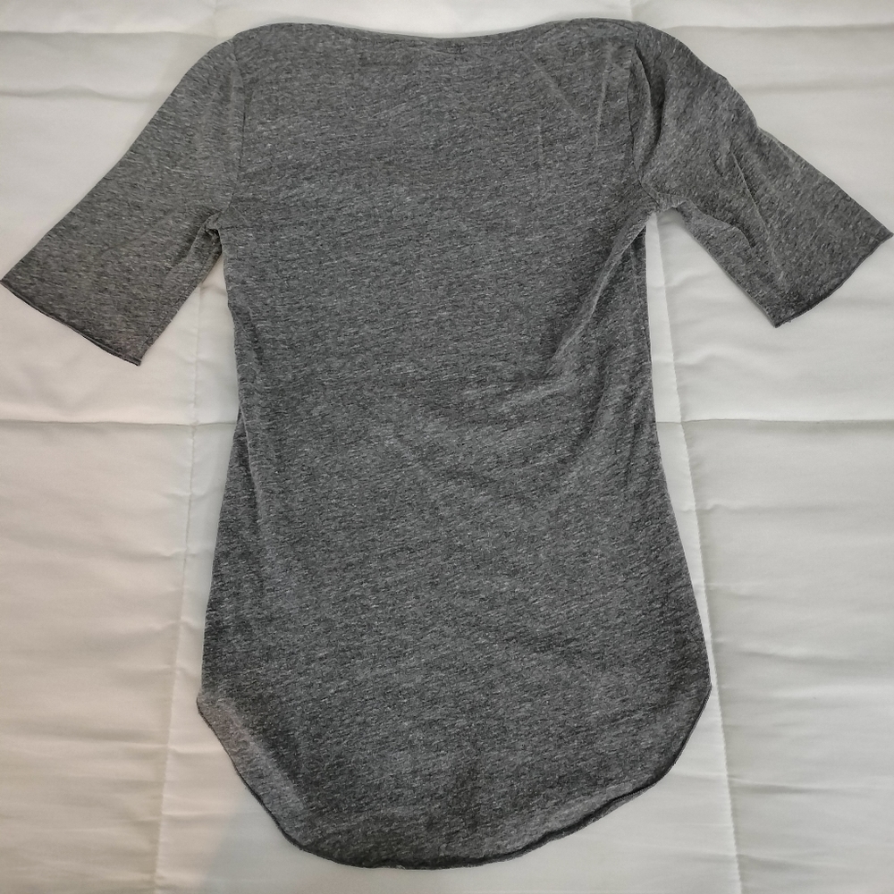 Obey Top - Picture 4 of 4